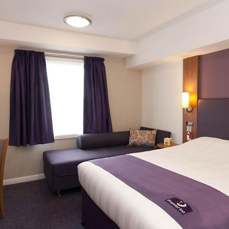 Premier Inn Sittingbourne Kent Exterior photo
